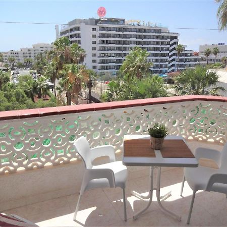 Apartment With A Large South-Facing Balcony, Sea View And Wifi In Las Americas Center Плая-де-лас-Америкас Экстерьер фото